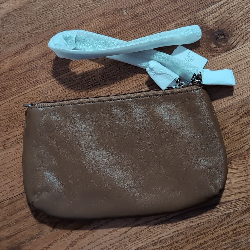 COACH | Tan Leather Pouch Wristlet - Picture 2 of 3